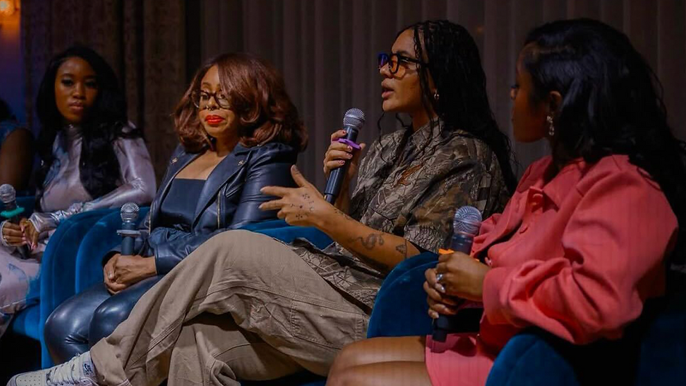 Jamika Rose founder of Rosen Skincare speaking on a panel. 